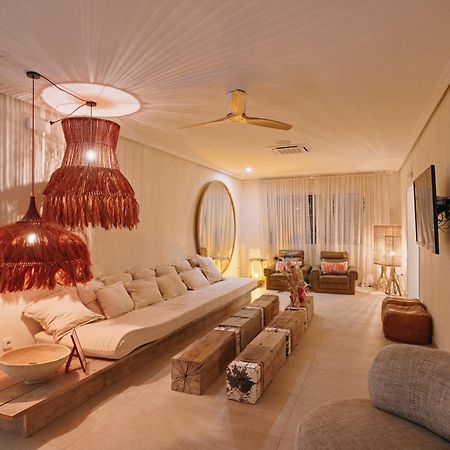 Aparthotel Secret Oasis Ibiza-Only Adults San Antonio Abad Exterior foto