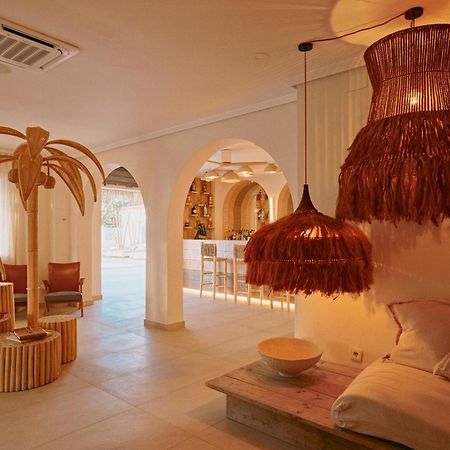 Aparthotel Secret Oasis Ibiza-Only Adults San Antonio Abad Exterior foto
