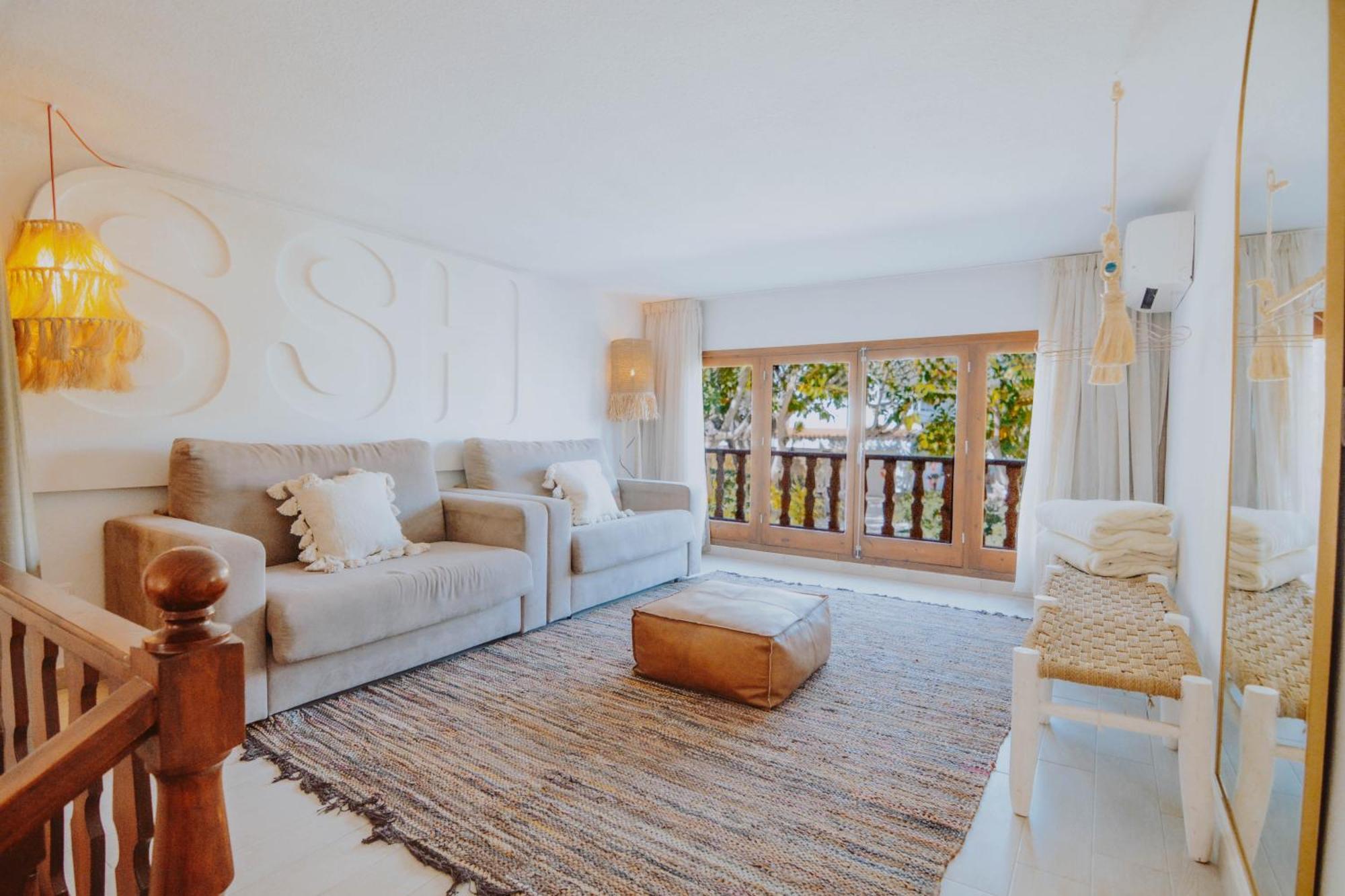 Aparthotel Secret Oasis Ibiza-Only Adults San Antonio Abad Exterior foto