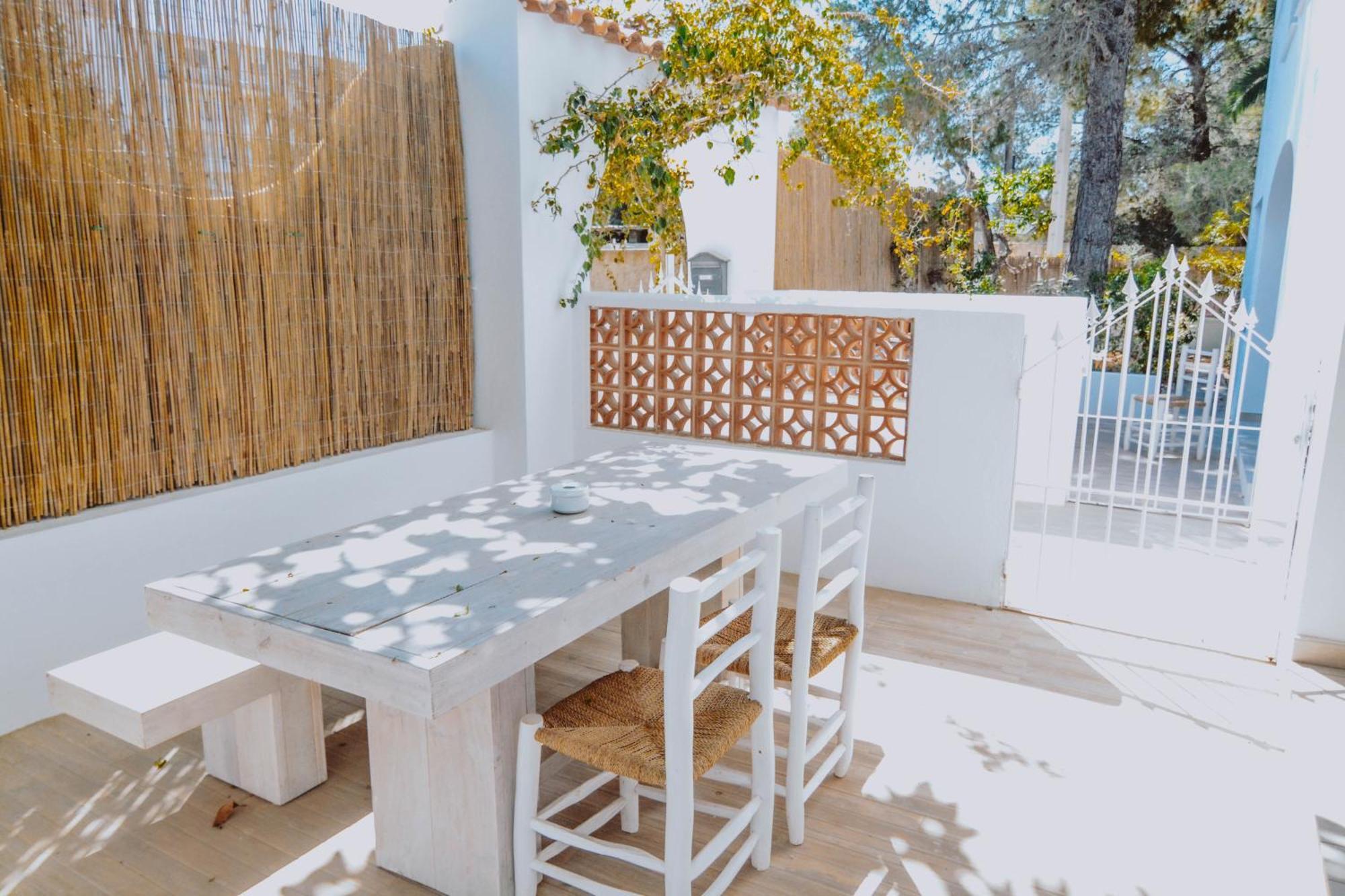 Aparthotel Secret Oasis Ibiza-Only Adults San Antonio Abad Exterior foto