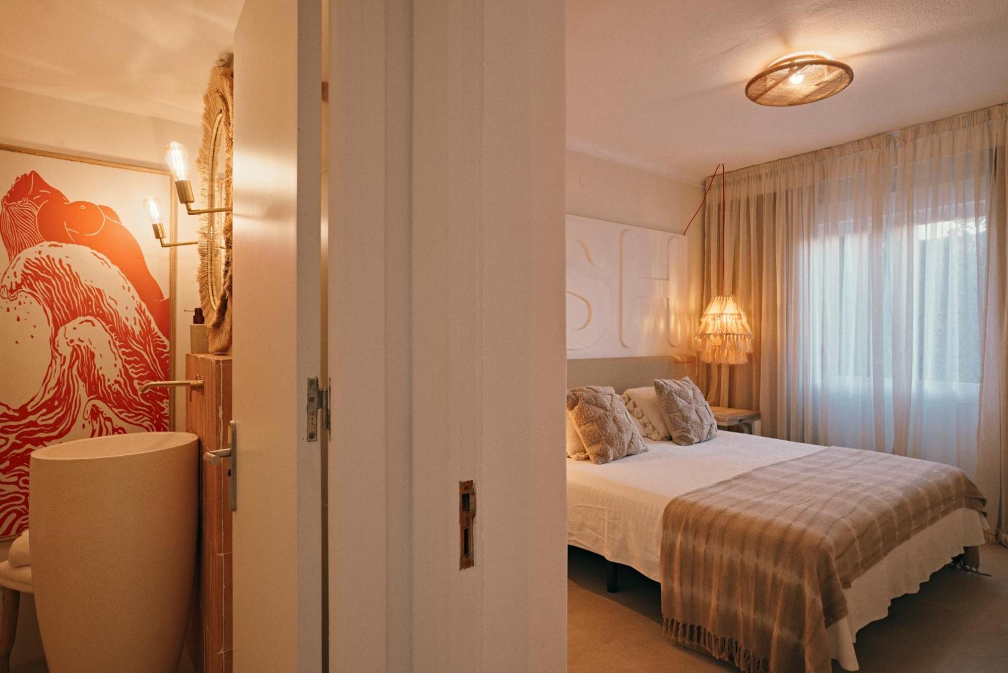 Aparthotel Secret Oasis Ibiza-Only Adults San Antonio Abad Exterior foto
