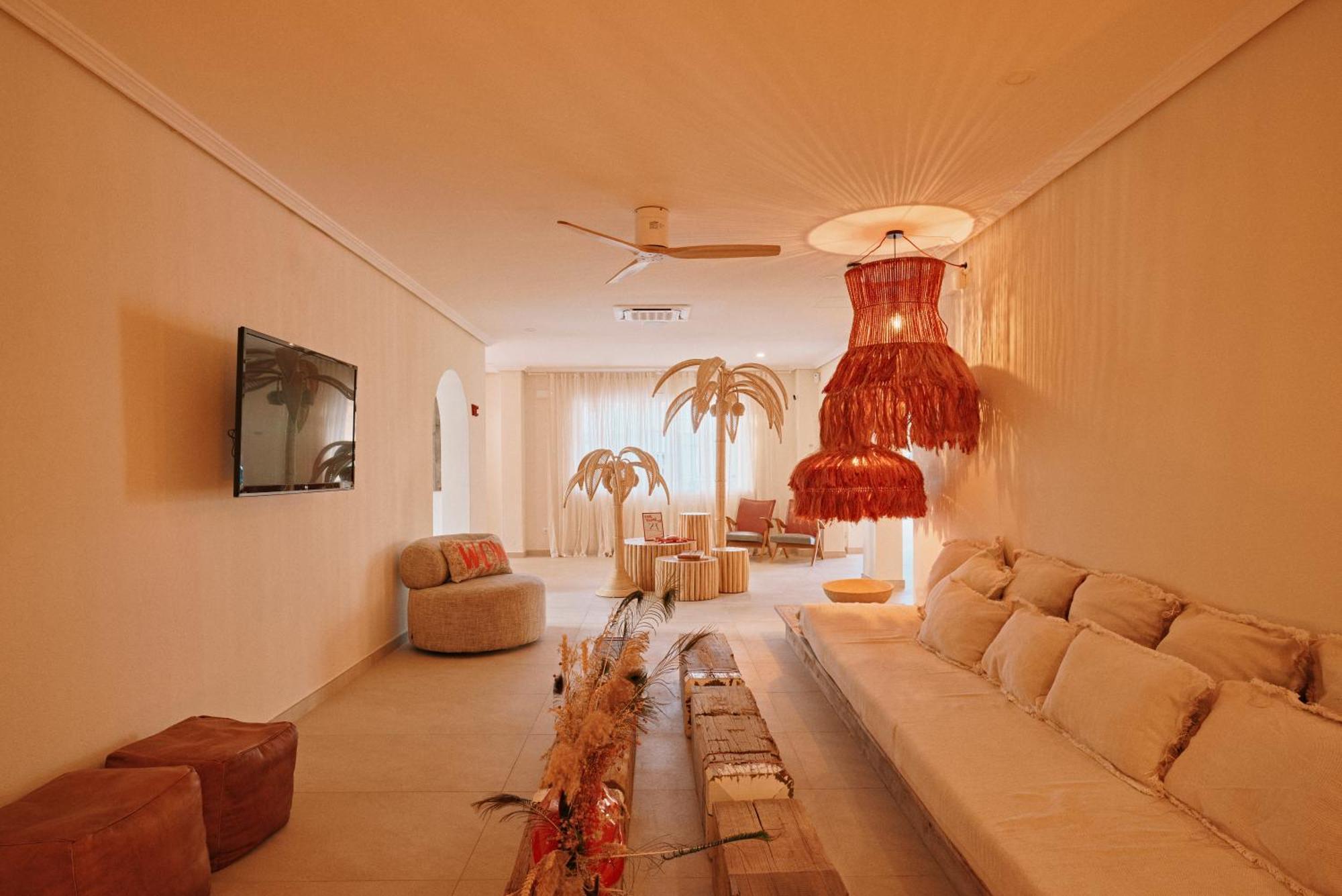 Aparthotel Secret Oasis Ibiza-Only Adults San Antonio Abad Exterior foto