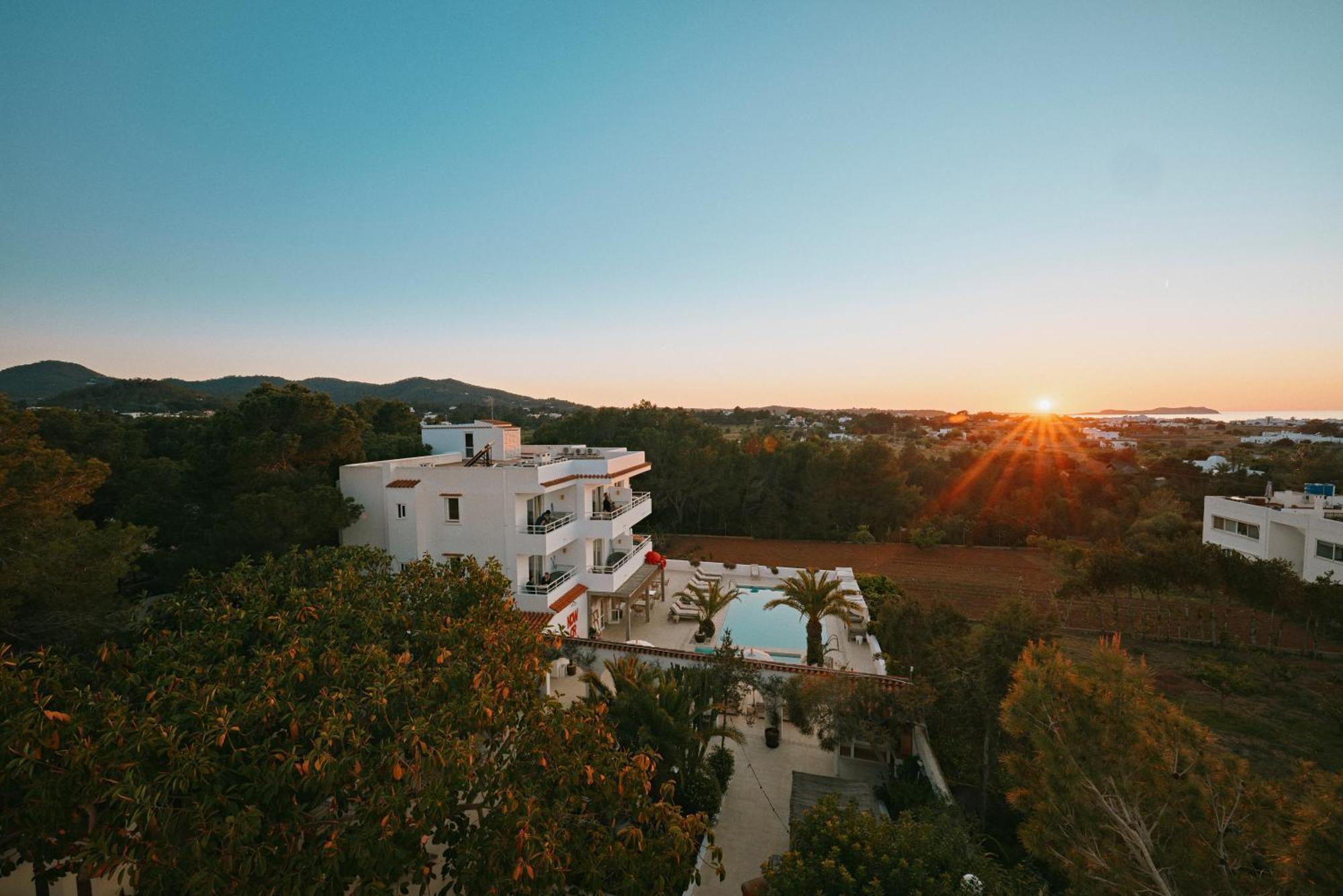 Aparthotel Secret Oasis Ibiza-Only Adults San Antonio Abad Exterior foto