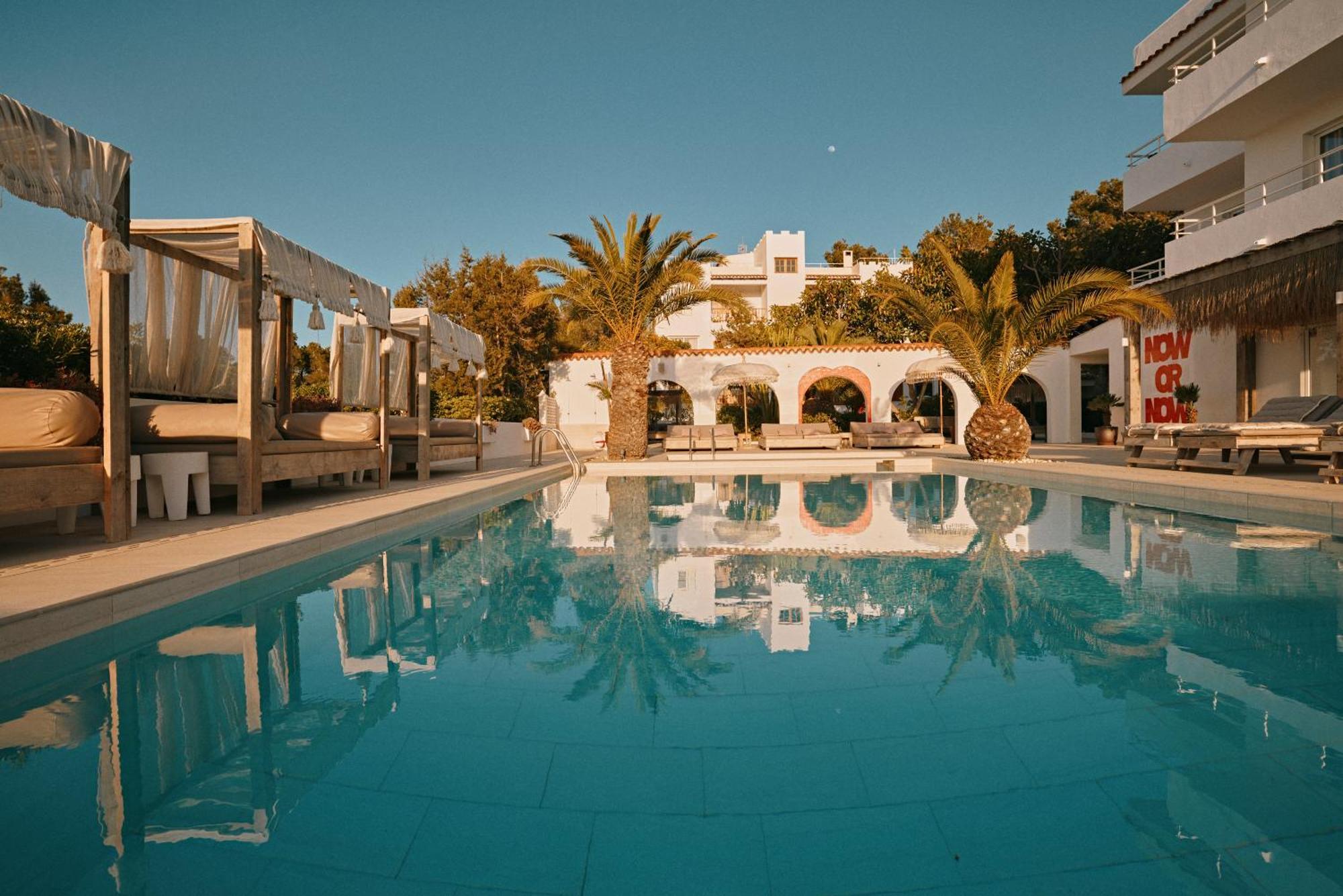Aparthotel Secret Oasis Ibiza-Only Adults San Antonio Abad Exterior foto