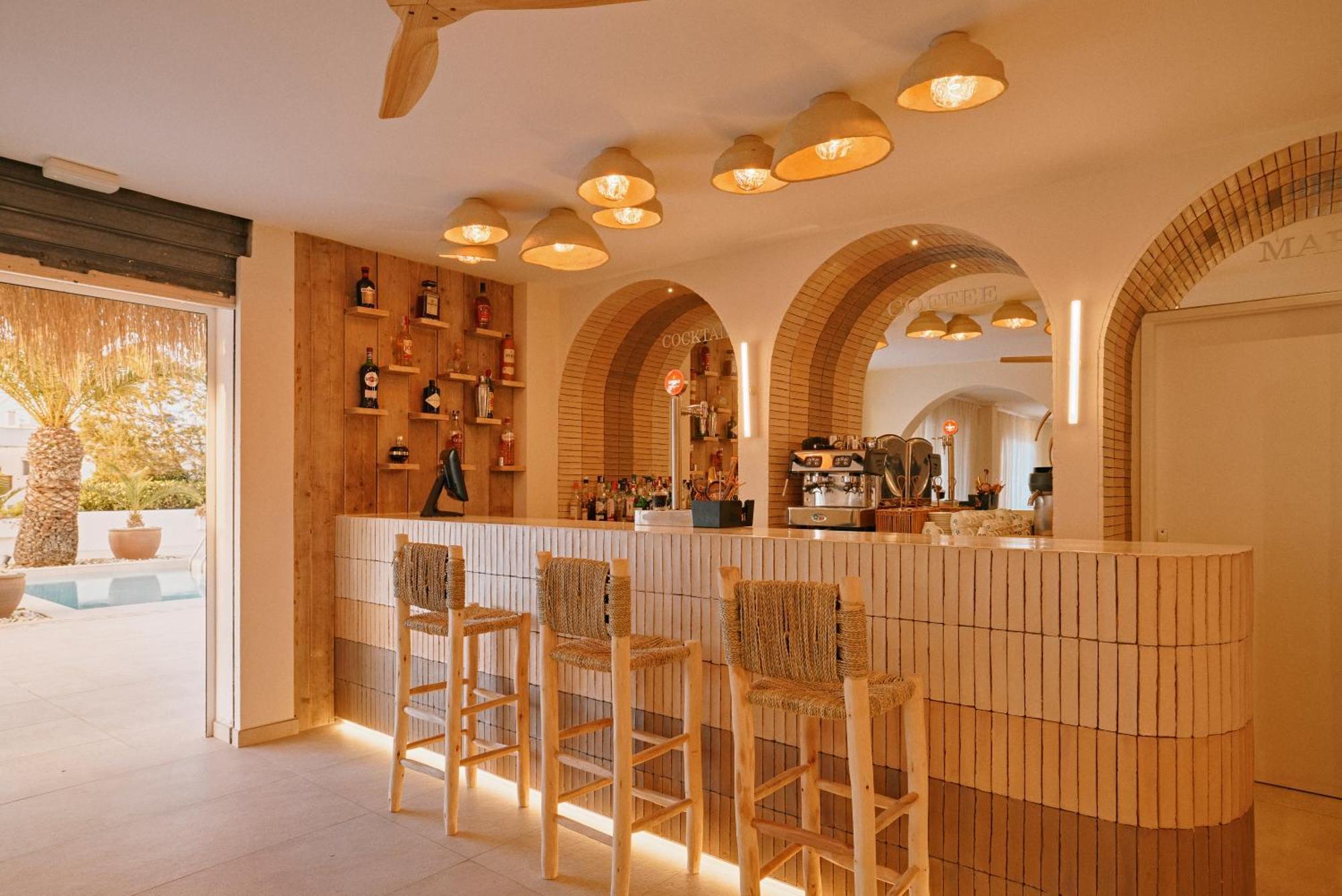 Aparthotel Secret Oasis Ibiza-Only Adults San Antonio Abad Exterior foto